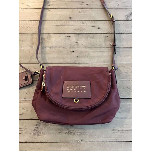 Marc by Marc Jacobs Preppy Legend Natasha Mini Nylon Crossbody Bag Cardamom - Picture 4 of 10